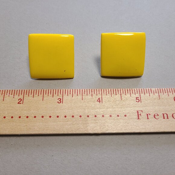 yellow square earrings - Picture 3 of 4